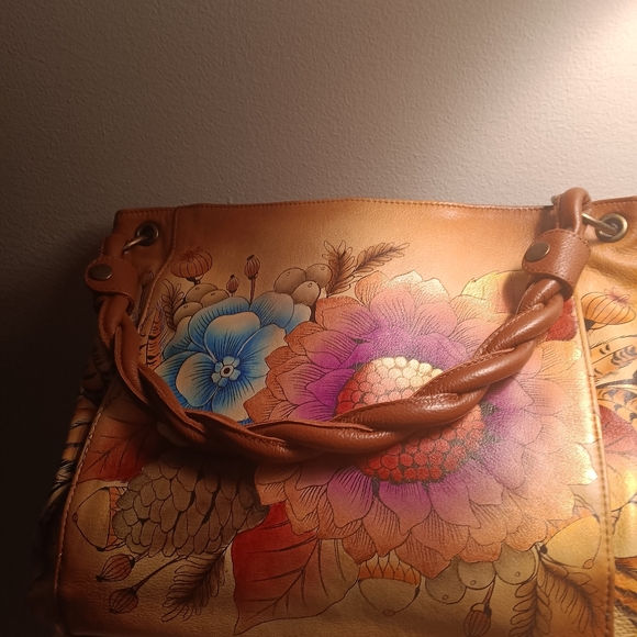 Handbag - Picture 3 of 5